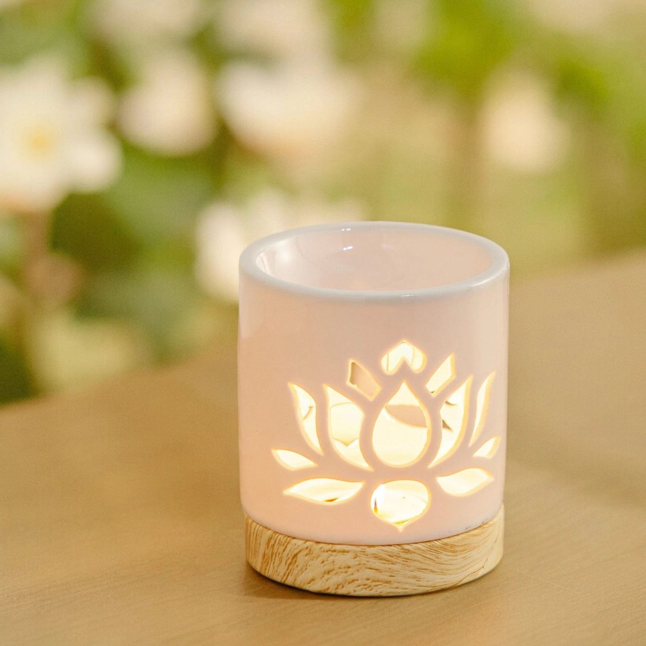 Keramik-Duftlampe mit Seerosen