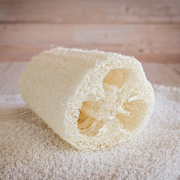 6-teiliges Spa-Set, mit Schwämmen und Bürsten, in Bambus Box